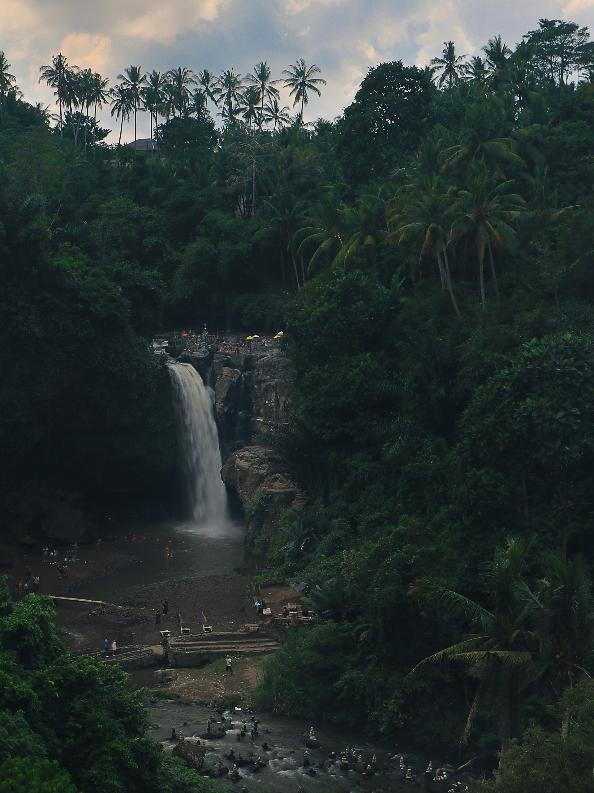 Bali Experience Tour-Enjoy the Natural Beauty of Tegenungan Waterfall